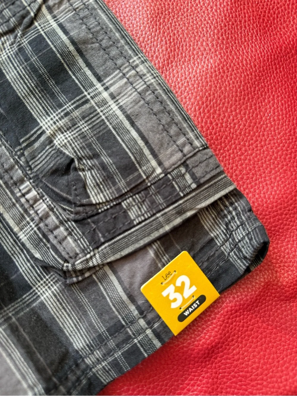 Lee Men's Black & Gray Plaid Cargo Shorts